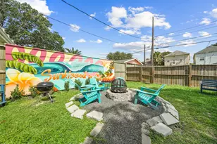 3124 Bernardo De Galvez Ave, Galveston, TX 77550 - Photo 30
