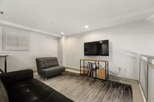 3311 Yupon St, Houston, TX 77006 - Photo 24