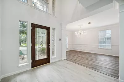 2715 Oakland Drive, Sugar Land, TX 77479 - Photo 4