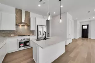 3211 Royal Oaks Holw Ln, Houston, TX 77082 - Photo 10