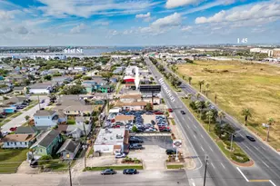 5427 Broadway St, Galveston, TX 77551 - Photo 8