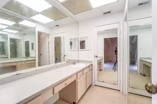 11711 Memorial Dr, Houston, TX 77024 - Photo 20