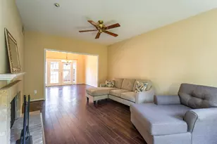 11711 Memorial Dr, Houston, TX 77024 - Photo 2