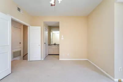 11711 Memorial Drive #621, Houston, TX 77024 - Photo 24