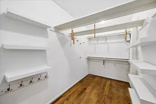 2555 Bering Dr, Houston, TX 77057 - Photo 18