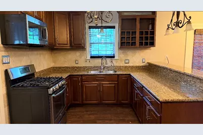 340 Westwood Ln, Brenham, TX 77833 - Photo 4