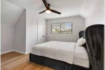 5934 Dumfries Drive, Houston, TX 77096 - Photo 34