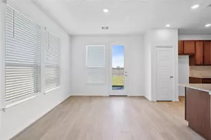 656 Imperial Loop, Alvin, TX 77511 - Photo 10