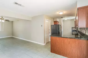 16635 David Glen Dr, Friendswood, TX 77546 - Photo 4