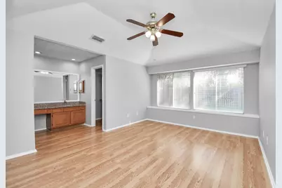 2210 S Ferrisburg Court, Sugar Land, TX 77478 - Photo 4