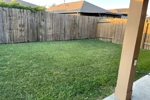 1215 Wallflower Ave, Baytown, TX 77521 - Photo 24