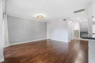 18024 Starboard Drive, Houston, TX 77058 - Photo 6