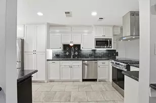 18024 Starboard Dr, Houston, TX 77058 - Photo 1