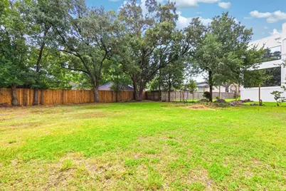 5027 S Braeswood Boulevard, Houston, TX 77096 - Photo 8