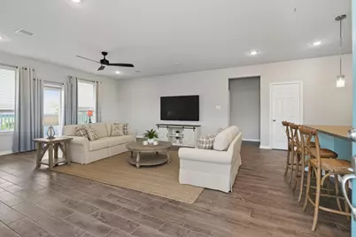 263 Bay Oaks Drive, La Porte, TX 77571 - Photo 4