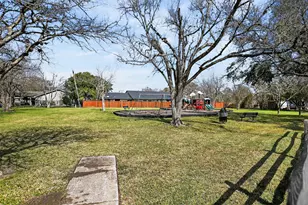 263 Bay Oaks Dr, La Porte, TX 77571 - Photo 34