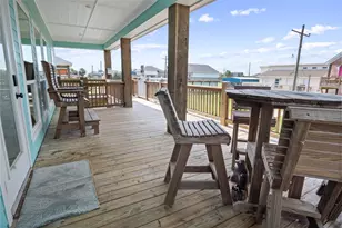 974 Mary Ann, Crystal Beach, TX 77650 - Photo 8