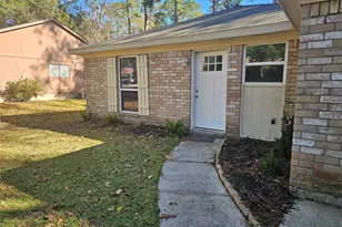 105 E Wavy Oak Cir, The Woodlands, TX 77381 - Photo 1
