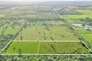 11703 County Rd 48, Rosharon, TX 77583 - Photo 1