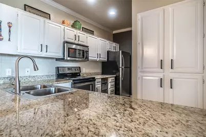 2111 Welch Street #A232, Houston, TX 77019 - Photo 4