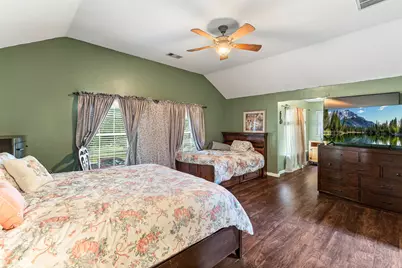 9411 Abbotshall Lane, Houston, TX 77044 - Photo 26