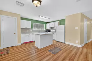 15859 E Park Ct, Houston, TX 77082 - Photo 6