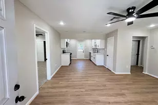 10629 Fairfax St, Houston, TX 77029 - Photo 2