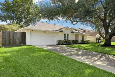 608 Tanglewood Drive, Friendswood, TX 77546 - Photo 4