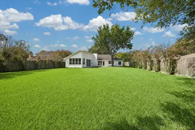 608 Tanglewood Drive, Friendswood, TX 77546 - Photo 24