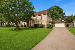 9203 S Pass Ln, Houston, TX 77064 - Photo 2