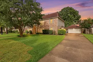9203 S Pass Ln, Houston, TX 77064 - Photo 32
