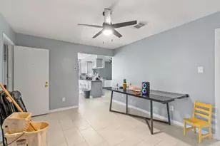 7838 Breezeway St, Houston, TX 77040 - Photo 2