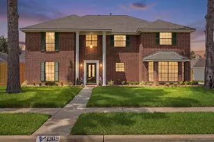 1309 Rachel Ct, Pearland, TX 77581 - Photo 2
