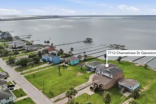 7712 Channelview Dr, Galveston, TX 77554 - Photo 44
