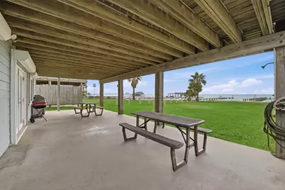 7712 Channelview Drive, Galveston, TX 77554 - Photo 36