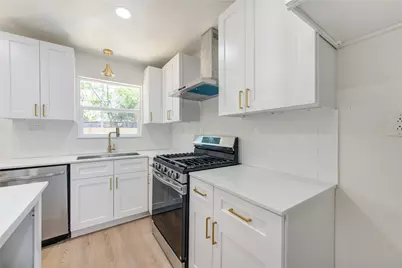 6725 Madrid Street, Houston, TX 77021 - Photo 2