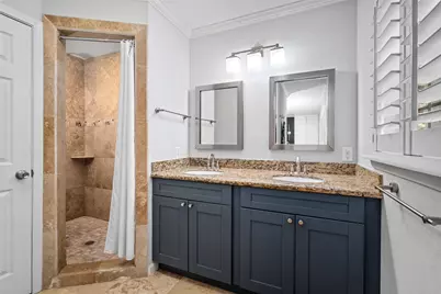 4845 Briarbend Drive, Houston, TX 77035 - Photo 20