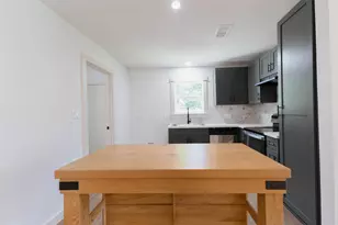 5007 Edfield St, Houston, TX 77033 - Photo 10