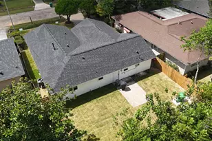 5007 Edfield St, Houston, TX 77033 - Photo 44