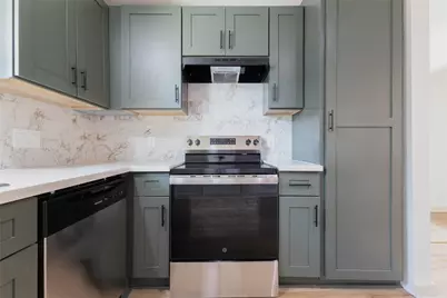 5007 Edfield Street, Houston, TX 77033 - Photo 14