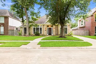 1127 Glendale Dr, Sugar Land, TX 77479 - Photo 1