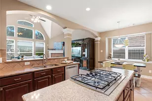 15618 Stable Lake Dr, Cypress, TX 77429 - Photo 16