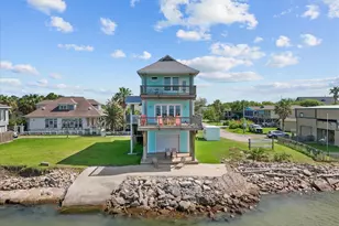 1130 Ave Ave A 1/2 St, Dickinson, TX 77539 - Photo 2