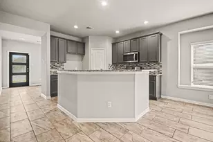 110 Kelly St, Angleton, TX 77515 - Photo 8