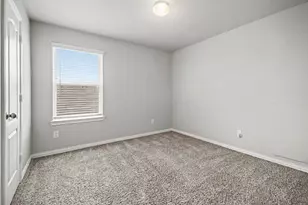 110 Kelly St, Angleton, TX 77515 - Photo 22