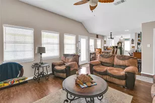 115 Driftwood Rd, Freeport, TX 77541 - Photo 8