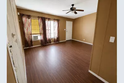 2910 Fairbanks Street, Houston, TX 77026 - Photo 6