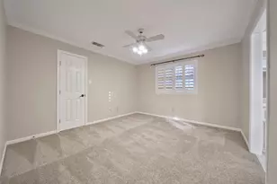 5814 Woodland Creek Dr, Kingwood, TX 77345 - Photo 32