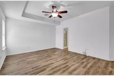 218 Lexington Avenue, Clute, TX 77531 - Photo 12