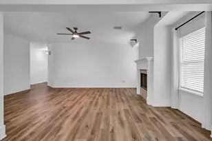 218 Lexington Ave, Clute, TX 77531 - Photo 8